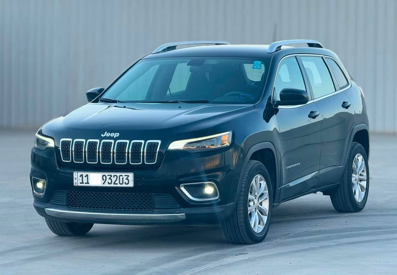 جيب بزون مديل 2019 وارد امريكي حادثها البنيد وباب السايق 4 سلندر رقم بغداد بأسمي نضيفه وجاهزه مابيها اي نقص ماشية 72 الف سعرها 145 وبيها مجال 
للاتصال : ***********
العنوان : بغداد البياع
