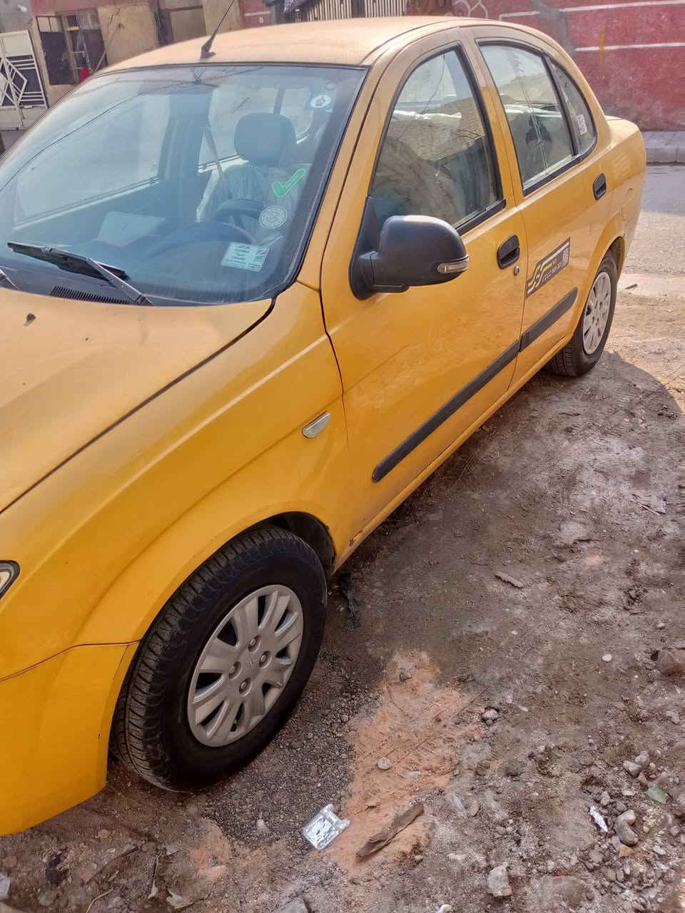 طيبه للبيع 2015 سياره بلادي تدفه شغال تبريد شغال العنون المدينة الرقم ***********
