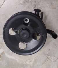 غراض للبيع مال كيا راندو من 2007 لحد 2013 اصلي تفصيخ شرط الفحص  مشط اس...