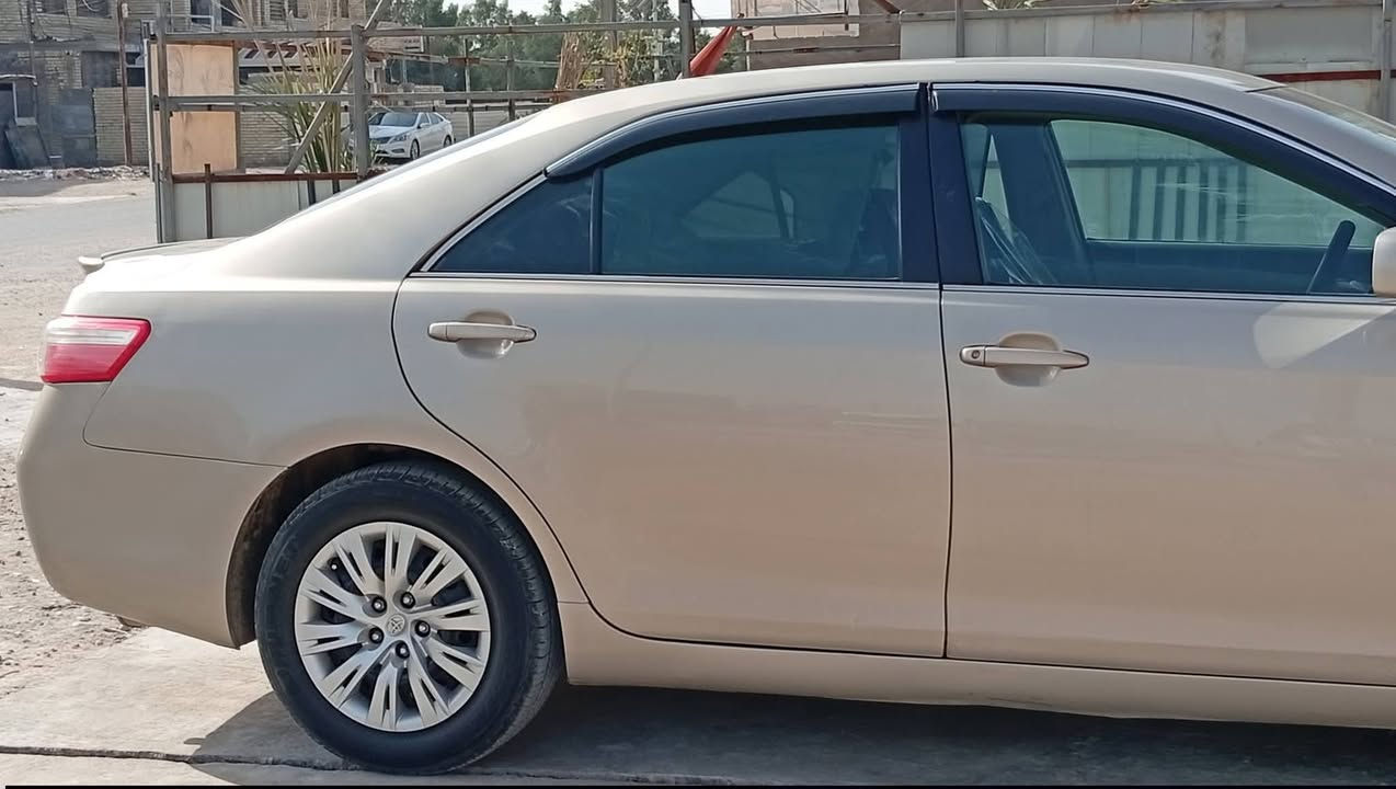 تؤيؤتا كامري 2009. استيراد امريكي ماشي 190m
لمعه الشركه.  . محرك 2400.  مكفول. تبريد ثلج
بي قطعتين رش. من امريكا. بدون حادث. ليبل واحد. عل فحص.    بيها سونار. جديد.  

رقم دهوك باسمي.  سنويه جديده. سعر 108. 
***********.   مكاني بغداد.  الرصافه 🌹
