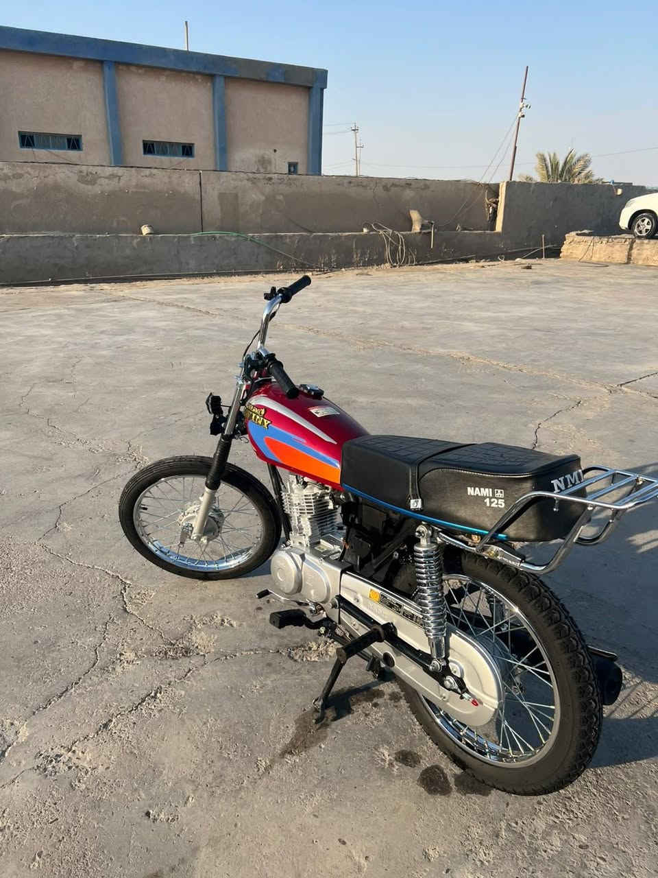 السلام عليكم دراجه نامه 26 كلك بس مكاتبه توني معمره جديده صارلي اسبوع من عمرته  السعر ٨٥٠بيه مجال *********** اتصل خاص ماكو
