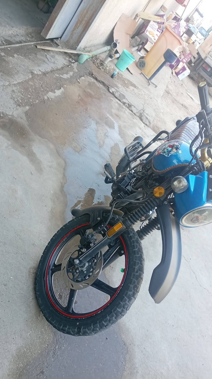 سونك جبلي  200C دراجه نضيفه خير من الله ما نقصة شي كفاله عامه موديل 25 السعر 800 وبية مجال ديالئ جديدت الشط   ***********
