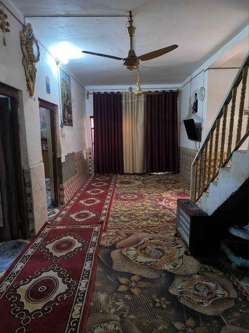 ♦️إعلان بيع
دار للبيع 

الرفاعي شارع الاطفاء قرب افران الكرادي موقع مميز

المساحة 150m²

الطابق الأرضي يحتوي على استقبال ،غرفتين،مطبخ

الطابق الأول يحتوي على غرفة واحدة.

للاستفسار يرجى الاتصال على الرقم :

***********
