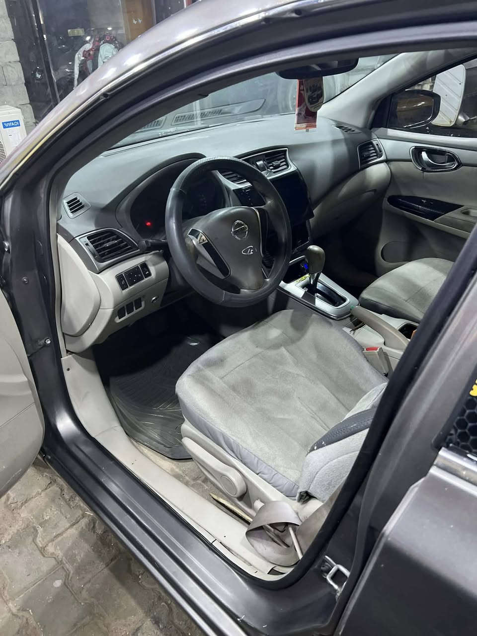 نيسان سنتره موديل ١٥ متوئم طبق الأصل سنويه أرقام شرط 
مكان بغداد السعر ٤٣ وبيها مجال المكان بغداد
