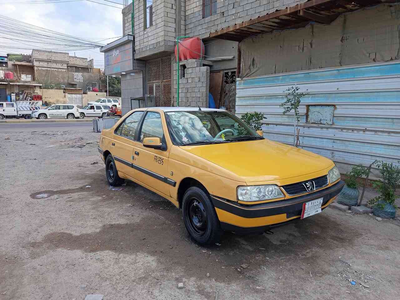 السلام عليكم بيج 405 قير ماكينه حذاريه كله كفاله هي غرامات مصفره تحويل ثاني يوم  السعر 27 وبيها مجال التفاصيل ***********
