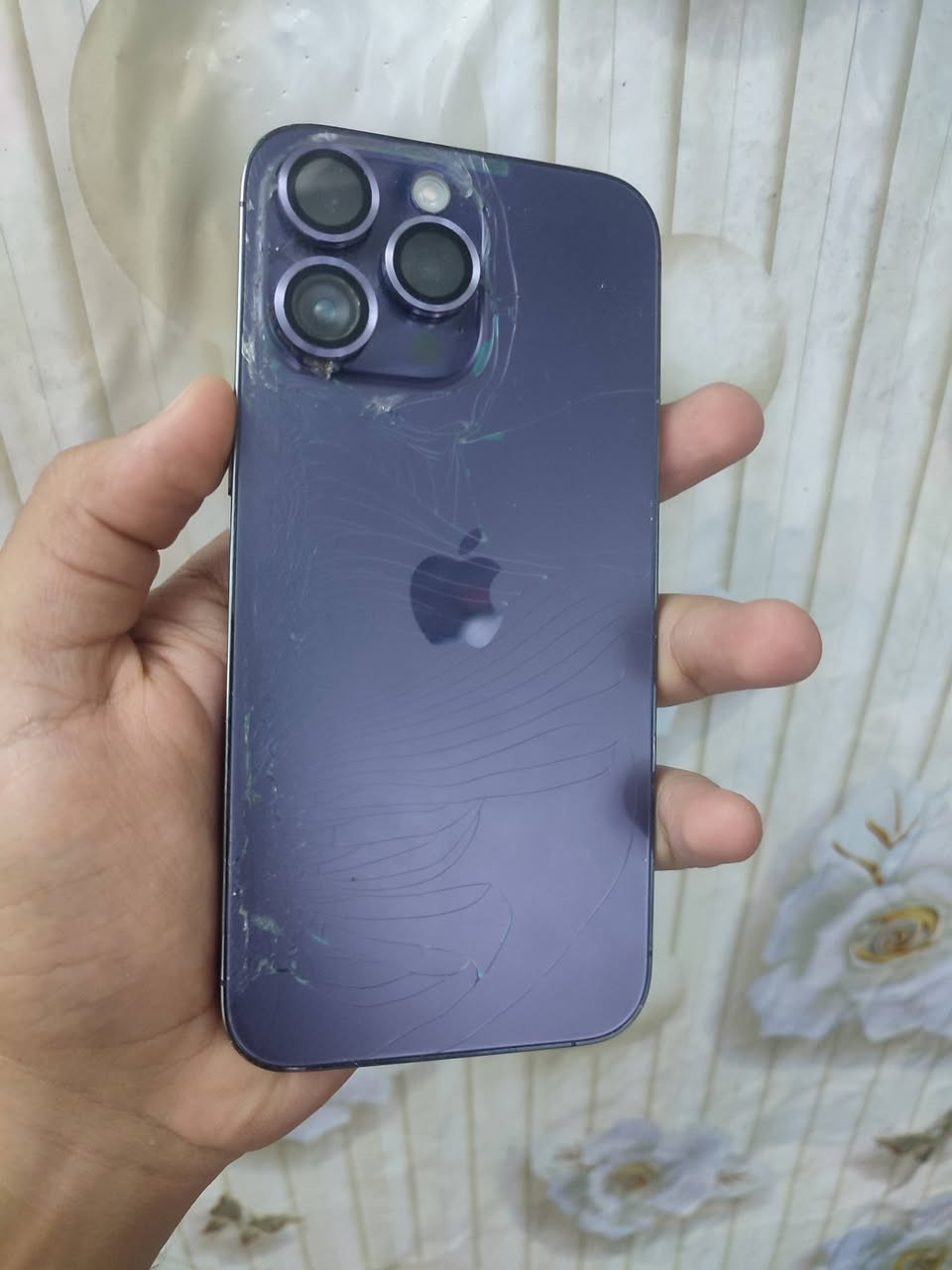14برو ماكس مبدل شاشه فقط بصمه متوقفه بطاريته 78 ضهر مضروب دبل شريحه وكمره وره رقم 3 متوقفه سعره قفل 475.


**إذا كنت صاحب هذا الإعلان وتريد حذفه لأي سبب، رجاءا أرسل رسالة إلى الدعم الفني**