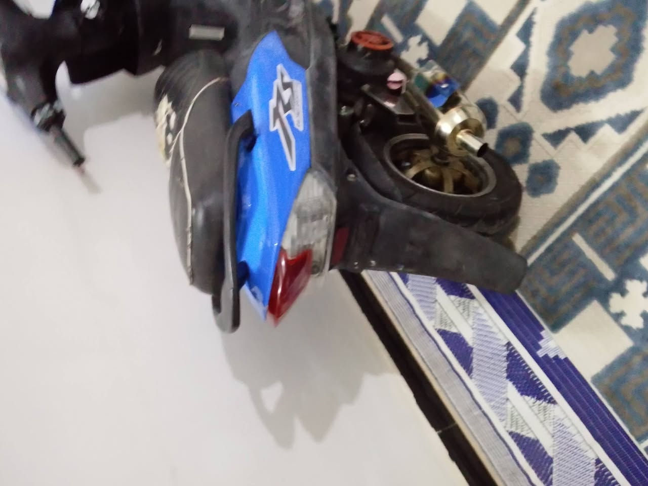 ماكس عدله موديل 2007 بوشه 55 شلعه ومعدل خير من الله تزويد بلادي بيها ويل نجمه اصلي صدر امامي RPM             فج عنبار RPM يدات بريكRPM قبق فلاوين RPM 
خطره دهن RPM  صالنصه صچميه ستيل صوتها فول  شيال مكينه ما اعرف شنو بس هم ماركه ستان صفح هم تزويد وقبق عنبار تزويد  وصينيه مال بريك امامي موجوده هم تزويد RPM نقصها قفل جنطه وبراغي مال صينيه دراجه نگره سلف بكل وقت  كهربائيات كلها شغاله السعر 650 وبيها مجال قليل العنوان كربلاء شارع احمد الوائلي خاص موجود او تصل ع رقم
***********
