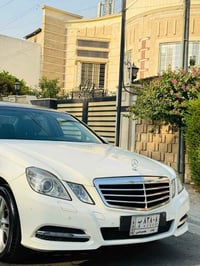 للبيع W212 2009  E300 V6 (بالوارد المانيا نزل 212 هذا شكل ب2009 نفس شك...