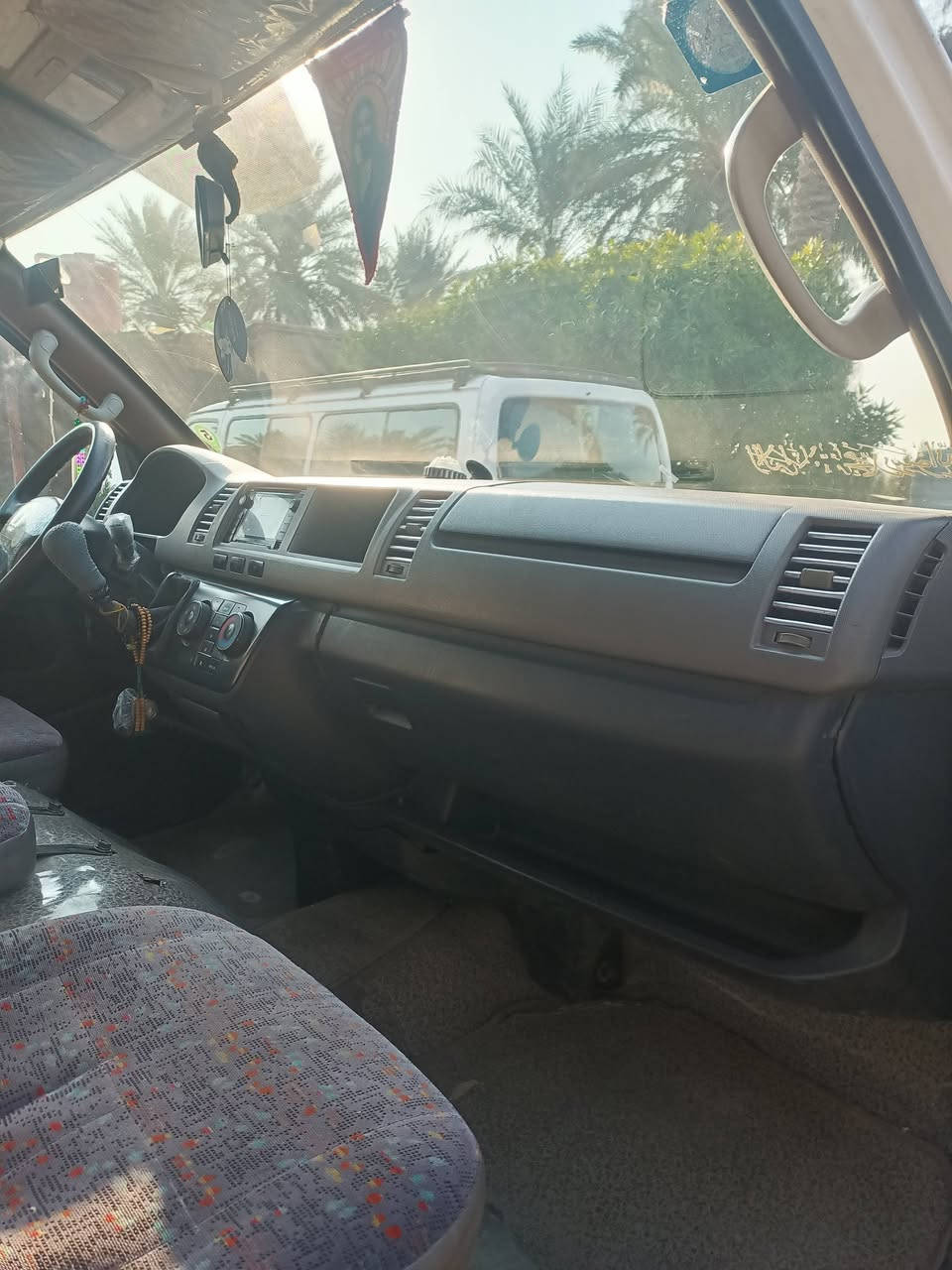 سلام عليكم جنبي اج 2 عاليه 2014 ساره كامله مكينه كير اكسن كفاله تخم تاير كرستال تبريد منضومه كامله جديد تدفاءه كامله سياره مكان بغداد قرب مجمع بسمايه
***********  رقم بغداد نكليزي مصفر هيءه غرامات سعر 120
