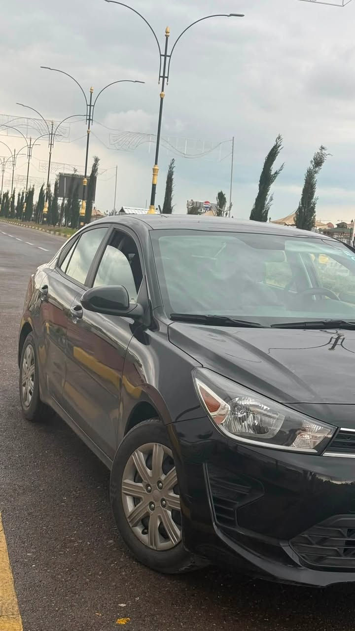 Kia Rio 2022
مواصفات s 
الضرر مرفق مع الصور 
محرك دوش 
سنوية 2025
***********
