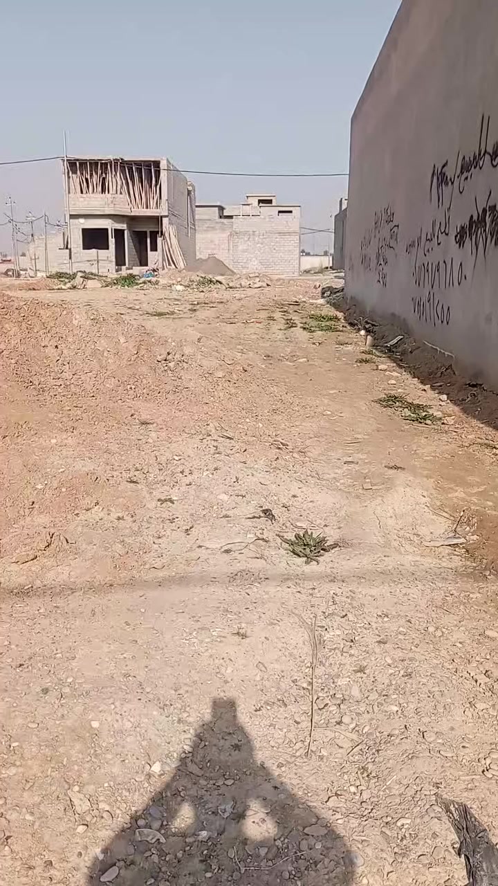 ارض للبيع المساحه 120 متر تقطيع ابو فهد *********** ***********
