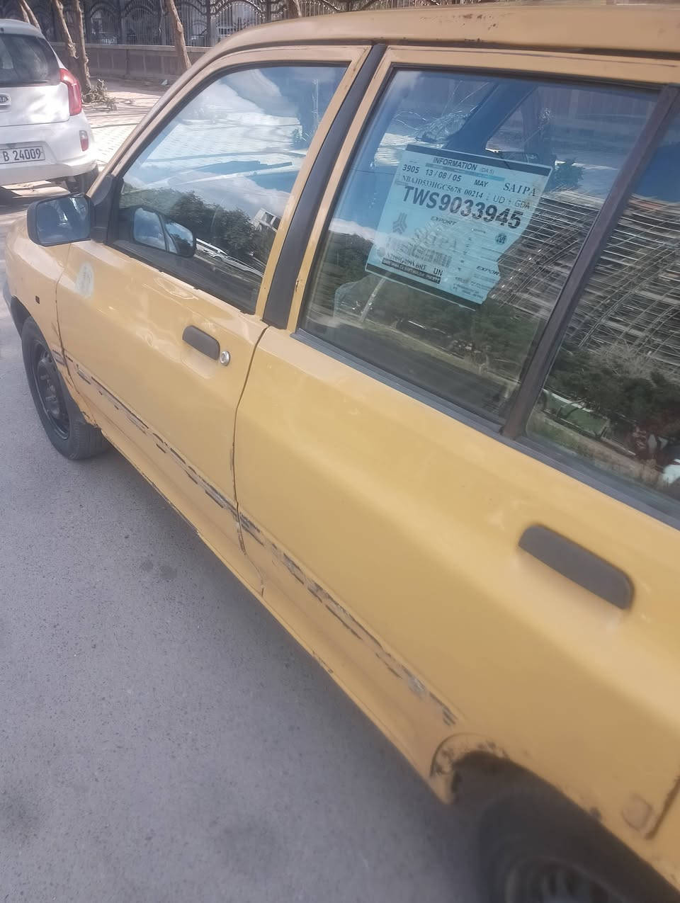 سلام عليكم سايبا موديل 12 رقم حمر  البيع  سعر 9 ورقات وبيه مجال صاحبه ماندله اتعهد سرقه  وعشاىر  محرك وكير مكفولات تخم تاير  سياره كله حلوه مكاني بغداد حريه ***********
