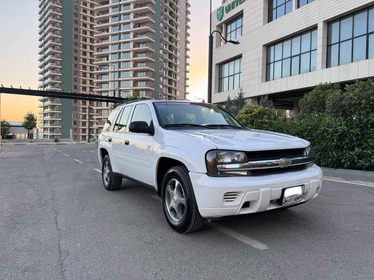 شوفليت بلايزر موديل 2007
سياره بدون صبغ بس بيه شبر صبغ جامرلغ الخلفي بدون معجون
حداديه امامي وخلفي جديد
طخم ايطار جديد
حجر صالنصه بلادي
كير ومكينه بشرط مامفتوح لاصرف ولابخار
كهربائيات كلها شغاله بشرط
فتحه سقف
ماشيه 101 ميل
غرفه جديده
سياره حلوه وجديده
سعر السياره 109 وبي مجال بسيط
مكان السياره سليمانيه
رقم تلفون ***********
