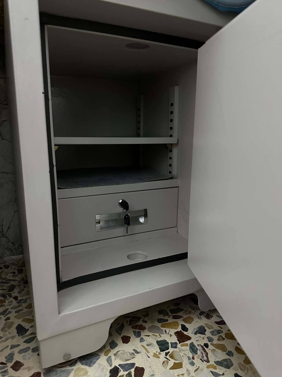 قاصه حجم كبير للبيع اللاستفسار خاص


**إذا كنت صاحب هذا الإعلان وتريد حذفه لأي سبب، رجاءا أرسل رسالة إلى الدعم الفني**