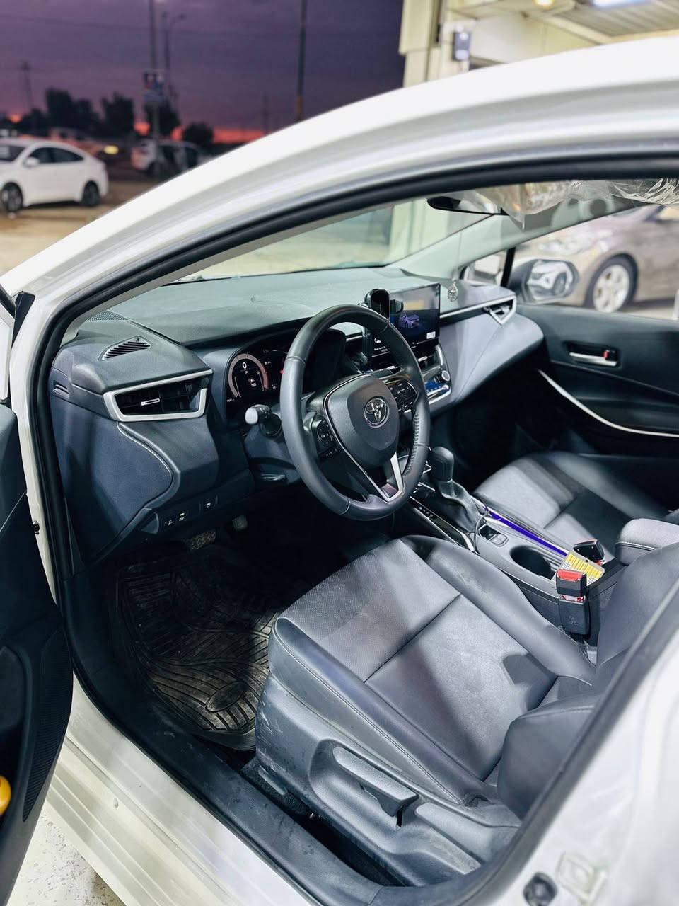 السلام عليكم 
من رخصة الادمن 

للبيع كورلا موديل 2025 كفاله عامه ماشيه 11

 الف   السعر 155 

مكان السياره بابل الحله للاستفسار ***********
