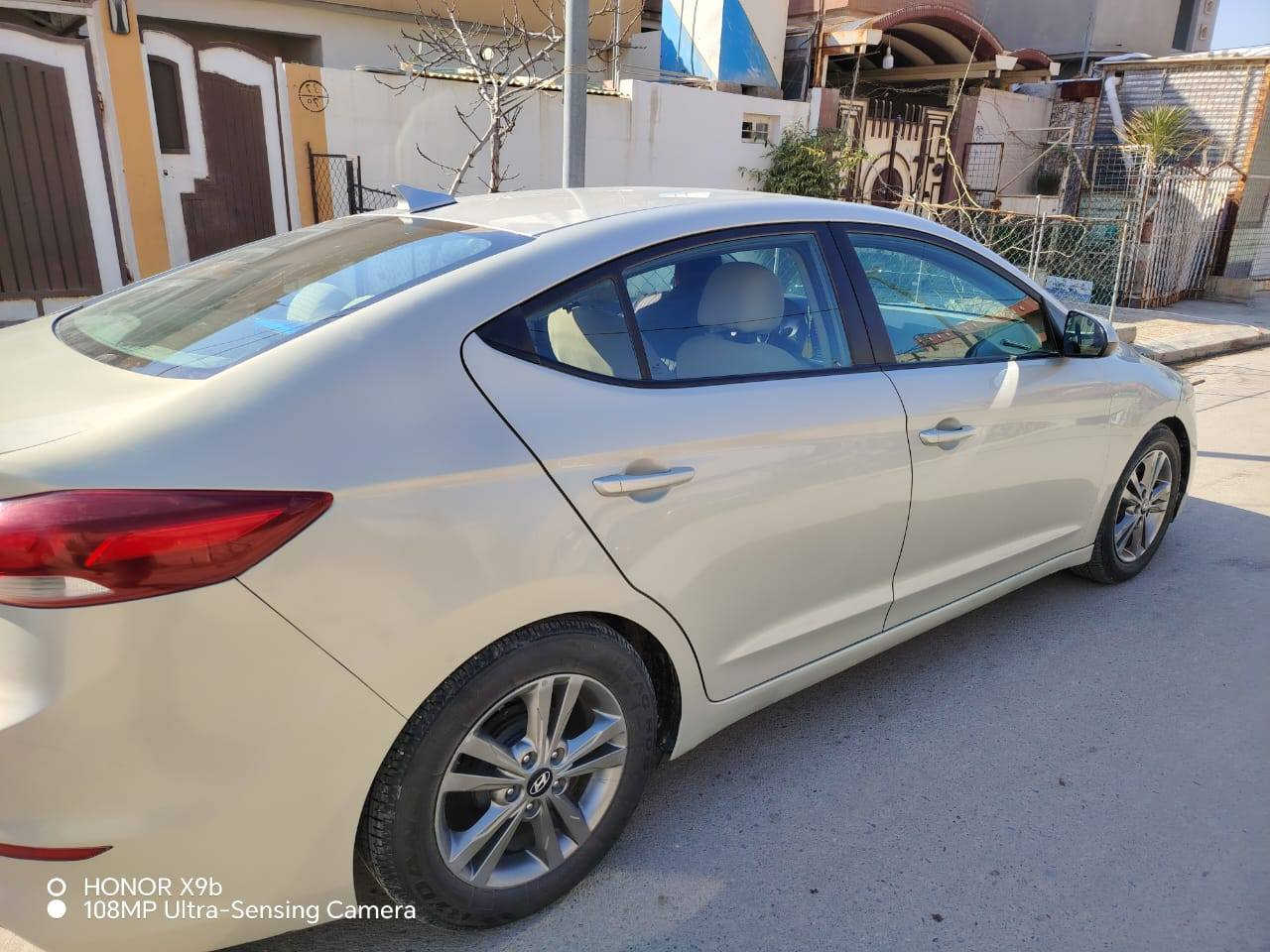 السلام عليكم #النترا 2017 امريكي باسمي اني الشرعي رقمها اربيل كابون بانزين ذررها قبق صندوق وجاملق خلفي هذا ذررها من امريكا فقط السياره باقي التفاصيل خير من الله 
تبريد ثلج  🥶
محرك ما مفتوح وضع شركة 
قبل شهرين طخم تايرات شديتهم جديد
السياره بيها تفاصيل كثيره وحلوا
السعر 125 
وبيها مجال للطيبين 
للأستفسار على الارقام التالية
مكان السيارة #موصل 
***********
***********
