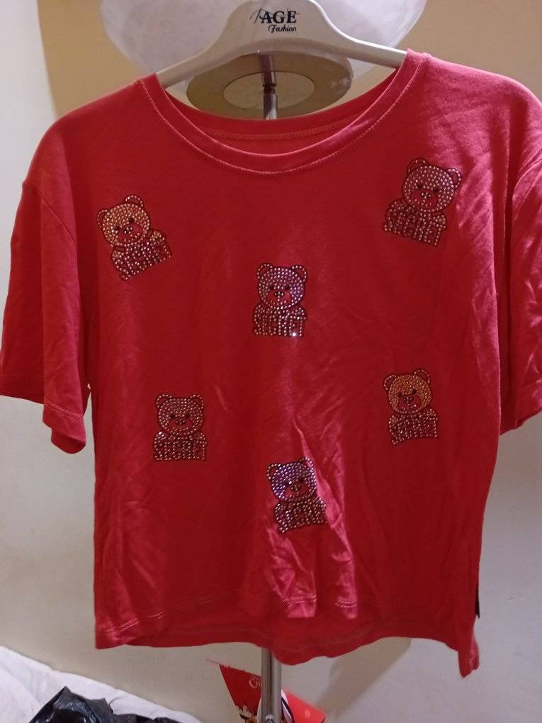 ملابس نسائية للبيع
