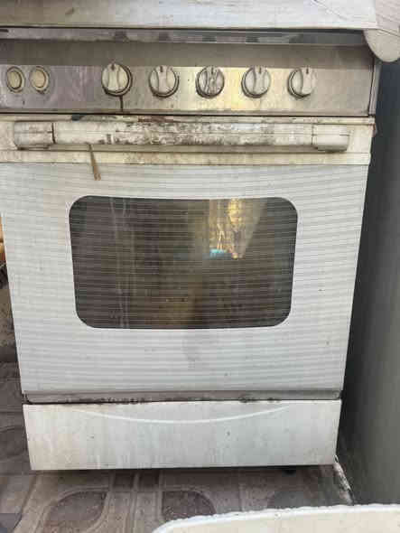 طباخ لبيع سعر مالته بخمسين الف ثلاجة أوروبي بسعر مناسب تلفزيون الحافظ قياس 43 بسعر منا العنوان السيديه الضباط
***********
