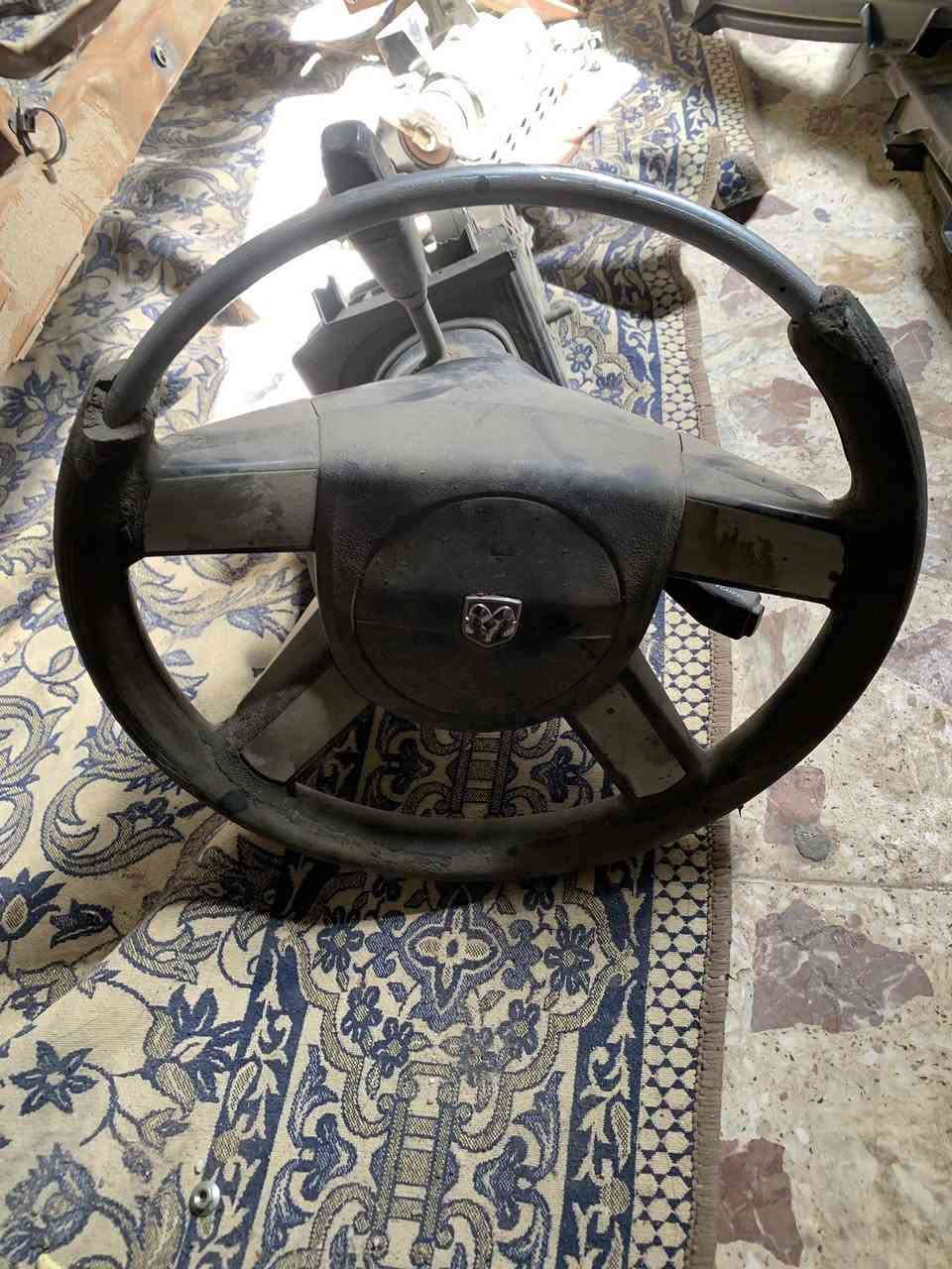 سلام عليكم
غراض تفصيح مال جارجر 2010
دشبول تعبان ب25
ايرباك ب20
مجمع ستيرن ويدات اشاير وسرعة وياها دركة كاملة 55
دكمة لايتات ب10
وبيهن مجال 
***********
