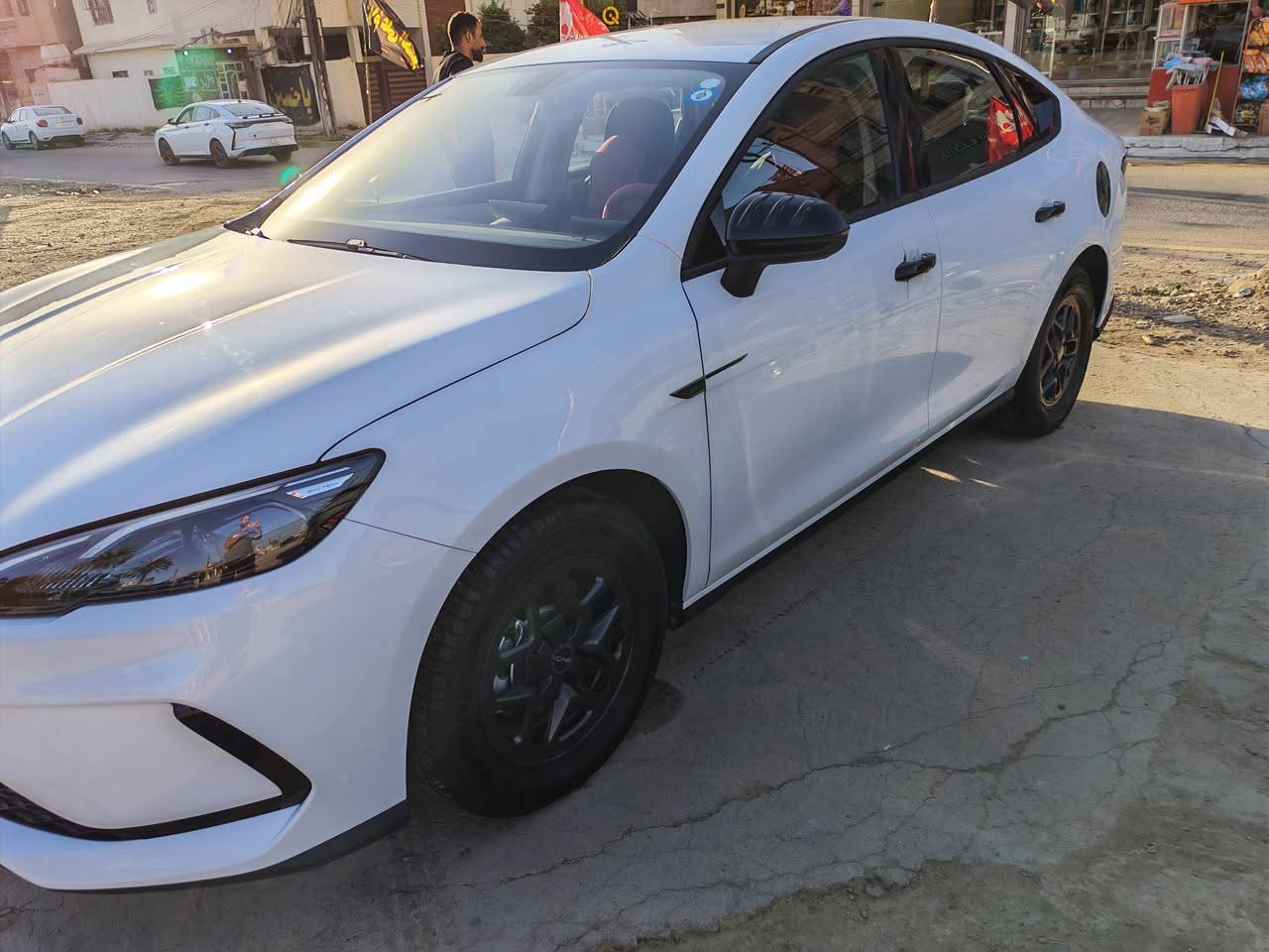 سلام عليكم byd سيل٥
سيارة مصروف عليهة ارضيات ودوشمه ماروني اصليه بالاضافه الى مجموعه كت سوادات 

سيارة كفاله من صبغ وضربه وكلشي ماشيه الكلي ٨٠٠٠

رقم بغداد باسمي شرط تحويل 

سعر ١٩٧٠٠وبيهة مجال 

مكان سيارة شهداء السيديه
***********
