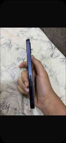 ايفون ١٢ ب٣٢٠ ممبدل شي ذاكره ١٢٨ مكان بغداد ***********
