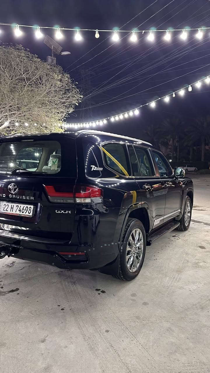 لاندكروز 2022 GXR
ضمان شركة ساز SAS
3 شاشات ام التطبيق
سياره فول الفول
مغلفه ppf
فتحه 
جلد
كراسي كهرباء
باب خلفي كهرباء
تبريد كشن
تحكمات ستيرن 
صاج
حساسات امام خلفي 
مري شفط
ثلاجه
تبريد 3 قطع
سياره جداً نظيفه
مكفوله بدون صبغ
مكان السياره بغداد حي الخضراء
السعر 635 وبيها مجال 
***********
