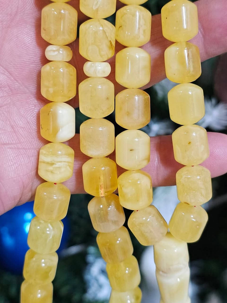 جماعة الصيني والكبس اعبر المنشور رجاءا" 
مسبحه من كهرب بحر البلطيق الحر الطبيعي الصافي المشخط  باجمل جراخه بين البرميلي الكويتي وبين البرميلي الصندوقي مزينه بكركوشه خليجيه  شرط وضمان مدى الحياة بأصالة الخامة لاكبس ولاضغط ولا مسال ولامعالج ولاكهرب صيني 
 وزن ٥١ غرام ٥١ حبه قياس الحبه ١٠.٥×١٢.٥ ملم


**إذا كنت صاحب هذا الإعلان وتريد حذفه لأي سبب، رجاءا أرسل رسالة إلى الدعم الفني**