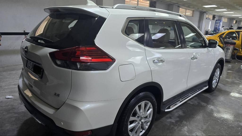 نیسان ئێکس تڕێڵ مۆدیل 2020 زۆرجوانە هی ماڵە
سەنەوی تازەیە
گێڕومەکینە بەشەرت
تەحویل وغرامە بەشەرت
بێ بۆیاخە وبێ ساردە
شوێن کەلار*********** كالار, السليمانية
