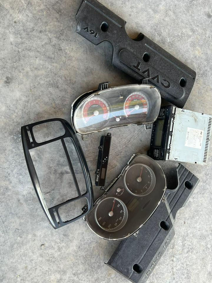 غراض اكسنت  للبيع قيم واخذ
بغداد.   ***********
