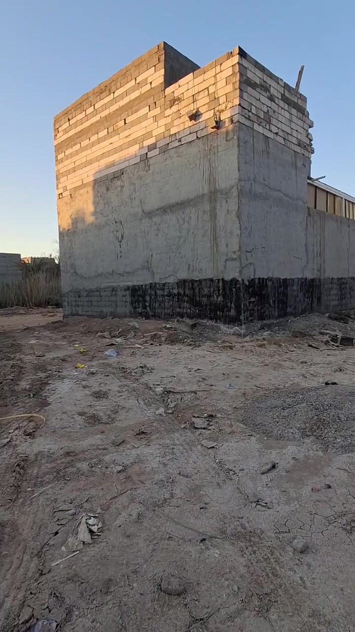 السلام عليكم قطعه ١٠×١٠ ١٠٠ البيع طابو زراعي  التفاصيل بل فيديو وبخدمت الشراي ***********
