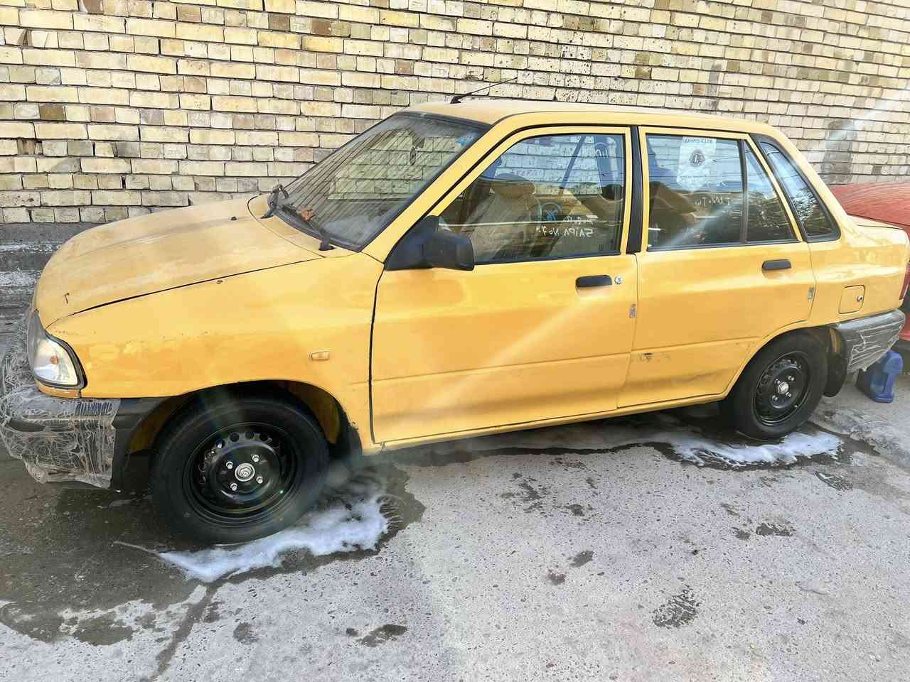 سلام عليكم ورحمة الله وبركاتة 
سايبه للبيع 
موديل2013 
سياره حلوه وجاهزه
مكينه خير من الله
كير جديد حداديه 
جديده كهربايات 
كله شغاله
دوشمه جديده 
تايرات امامي 
جدد هسه 
شادهن ويلات جدد 
العنواني بغداد
شعب شارع عدن
رقم تليفون 
***********
