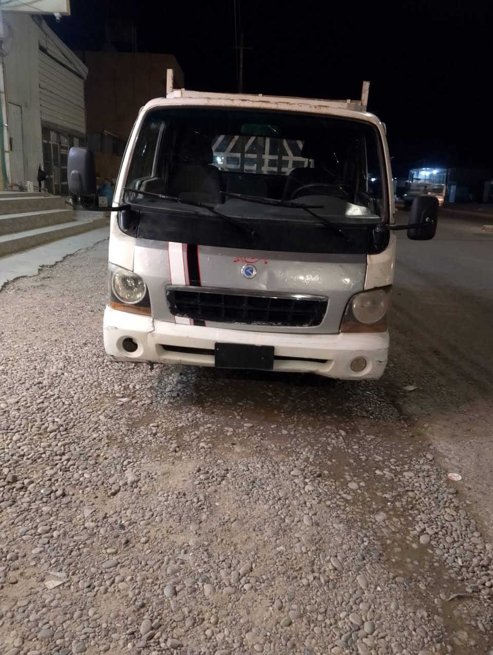 السلام عليكم كية ام عيون للبيع موديل 2002 محرك گير اكسن شرط سيارة ماناقصهة أي شي السعر 28 وبيها مجال قليل للاستفسار الاتصال على الرقم ***********
