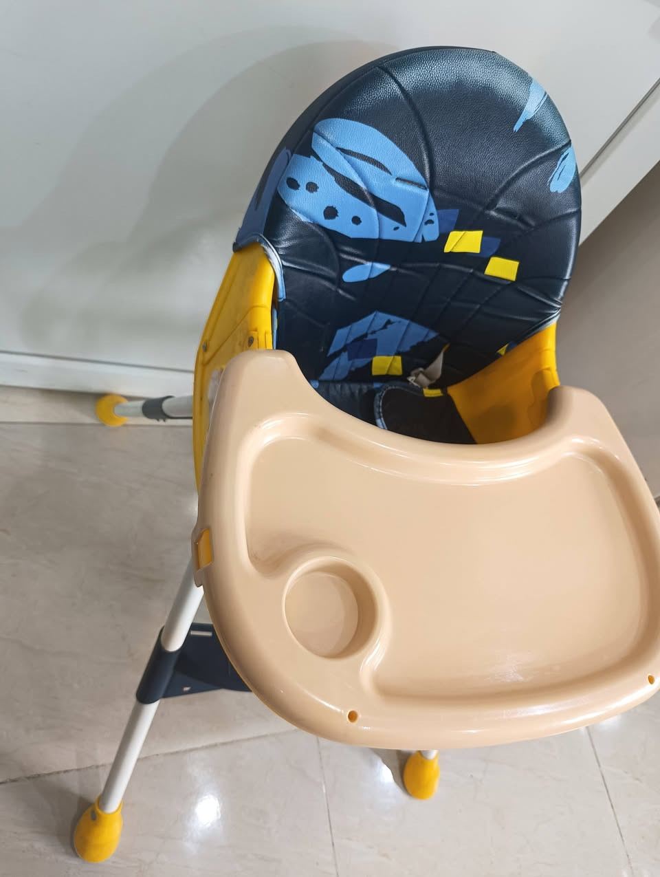 غراض اطفال للبيع
حجله وكرسي طعام جديد استعمال شهرين 
حجله40 ( متينه بيها3 اطوال قاعده عريضه من جوا امينه)
كرسي الطعام 35 ( الظهر بيه مستويات2 للطفل بالبداية الي ميجلس ظهره والمستوى الثاني العادي)
عربانه حجم كبير لعمر5 سنوات نظبفه بس امانه مو استعمال شهر و2  اكثر بس استعمال نظيف
40 
وبيه مجال بسيط للشراي.
عنوان اربيل/ هرشم1


**إذا كنت صاحب هذا الإعلان وتريد حذفه لأي سبب، رجاءا أرسل رسالة إلى الدعم الفني**