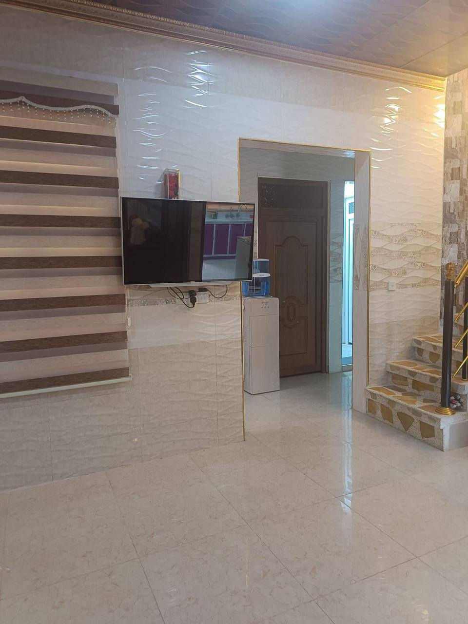 عروض مكتب  الاخؤين للعقار 
حي الملاين الأولى 
بيت مساحه 140 متر طابقين 
قرب جامع الصواف 
تسليم فوري 
عرض الشارع 20متر 
طابق الأرضي عدد غرف نوم ١ +هول+استقبال 
طابق الثاني ٣ غرف نوم وصحيات

جنس الارض زراعي ملك صرف 

الاستفسار 

***********  ابو رعد

***********  ابو عمر

***********  رعد بيغمبرلي
