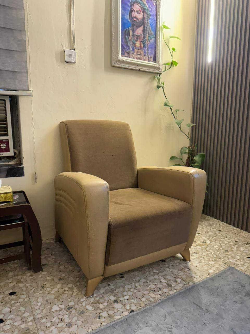 تركي سرير ومخزن ٨ مقاعد ٢٠٠ شراي يتصل على صاحبه مكلفه بالنشر رجاءا ***********
