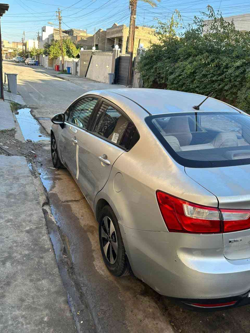 كيا ريو 2015
وارد امريكي

كير و محرك كفالة 

كير اوتو وعادي

شاشة + كامرا 

تبريد ثلج 

محركها 1600 دوش

رقم دولي تحويلها بالغزالية رقمها قادسية

78 وبيها مجال بسيط 

تحتاج ترتيب قليل

مكانها بغداد

*********** واتساب
