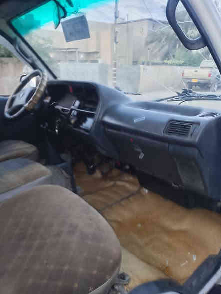 2010 مكينه وجير كفاله سياره رقم تاير وصدر واكسل سياره مقبوله حزام للجماليه بالطماره بلاديه بدون صبغ سياره بدون ضربه قويه مكان بغداد زعفرانيه الرقم الهاتف ***********
