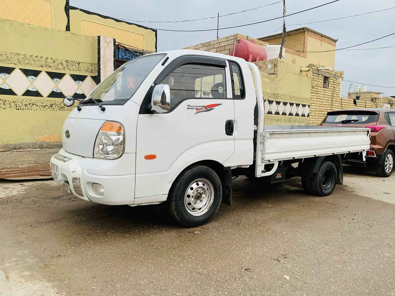 السلام عليكم 
كيا حمل للبيع سبلاين محوره بم ونوزل 
موديل 2006 
رقم الأنبار الدولي بسمي مكينه كيرر جدد 
تخم تاير سياره مرشوشه للجماليه 
علماً بيها تصليح بلشاصي 
سنويه نافذه لل 31 سياره جاهزه 
السعر 78 وبيها مجال بصيط 
للاستفسار ***********
