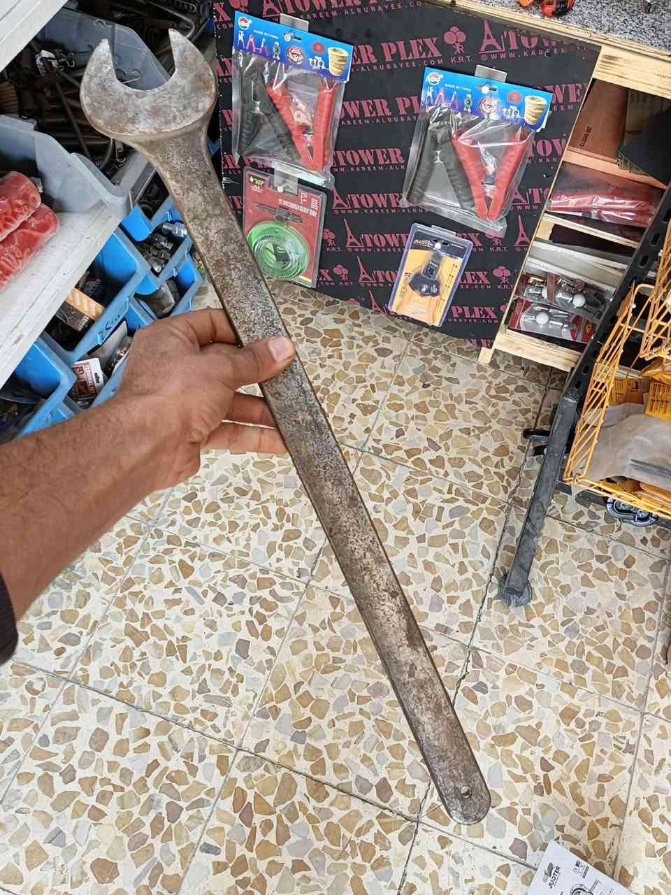 سبانه 36 اصلي ثقيل
طول السبانه 54سم
السعر 40الف


**إذا كنت صاحب هذا الإعلان وتريد حذفه لأي سبب، رجاءا أرسل رسالة إلى الدعم الفني**