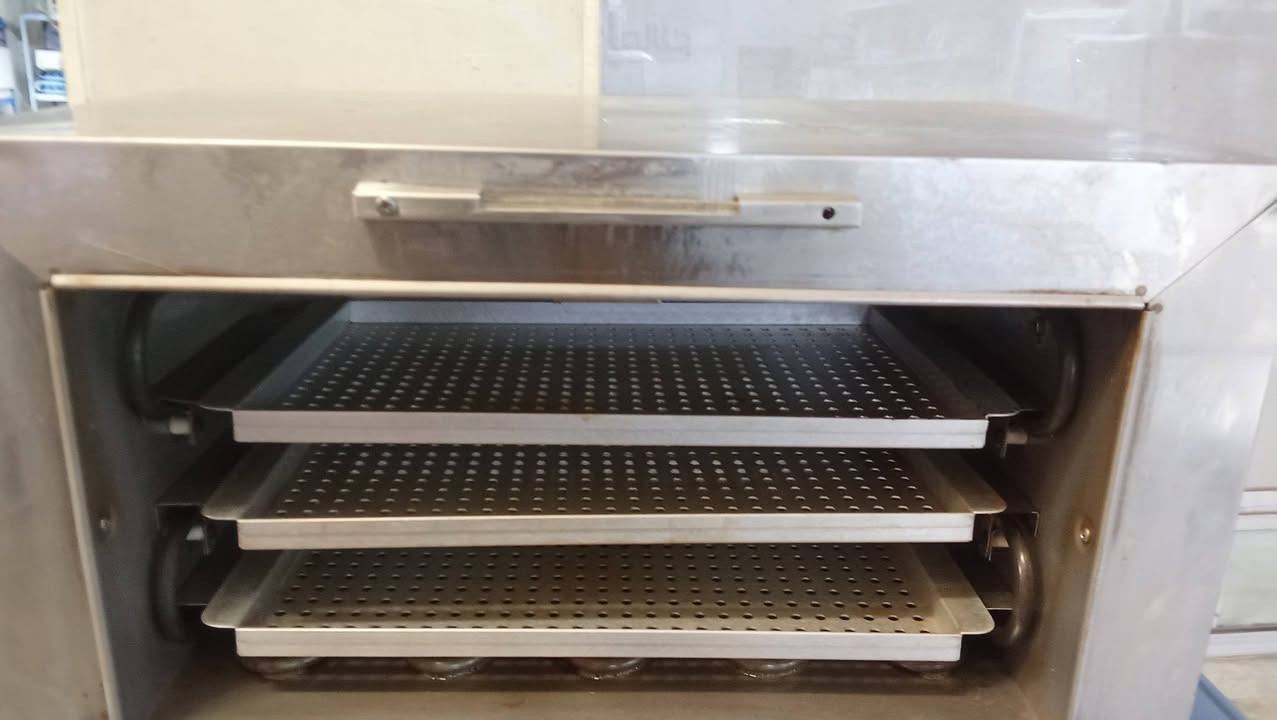 اوفن أمريكي السعر مناسب الاستفسار على رقم الواتساب
‏‪0771 578 6938‬‏
