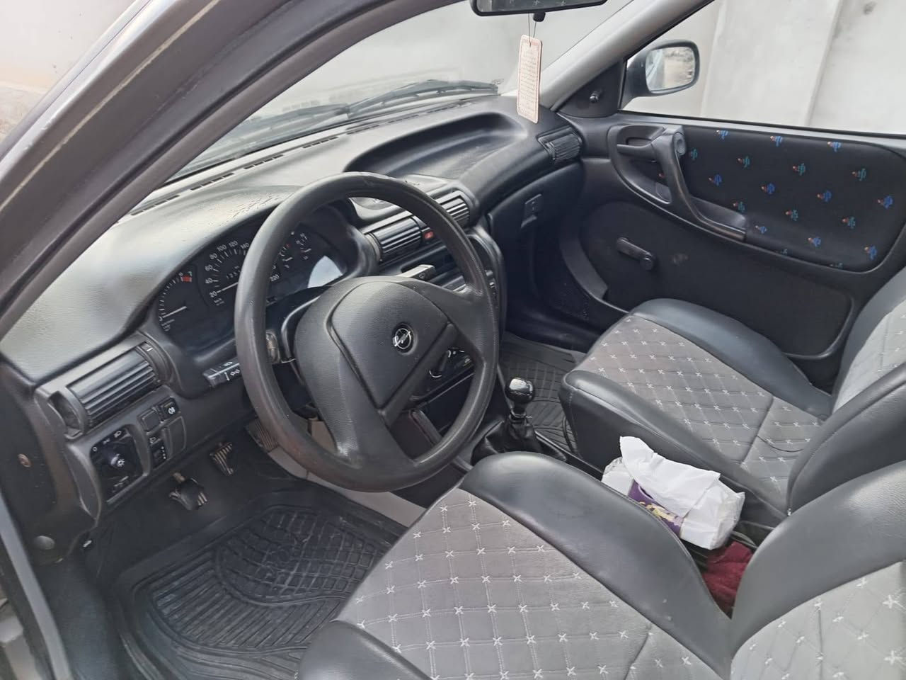 استرة للبيع 
موديل 92
جاهزة السعر 40 ورقة وبيها مجال 
+964 777 470 6074


**إذا كنت صاحب هذا الإعلان وتريد حذفه لأي سبب، رجاءا أرسل رسالة إلى الدعم الفني**