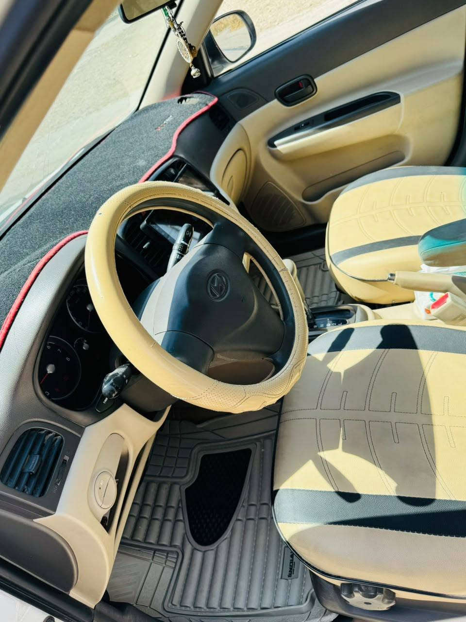 سياره اكسنت دبدوب 2011
مكينه 16بلادي 
بدون صبغ كير توماتيك
رقم مسطره شرط تحويل 
عنوان موصل كوكجلي  
للاستفسار  *********** كورك 
*********** اسيا
