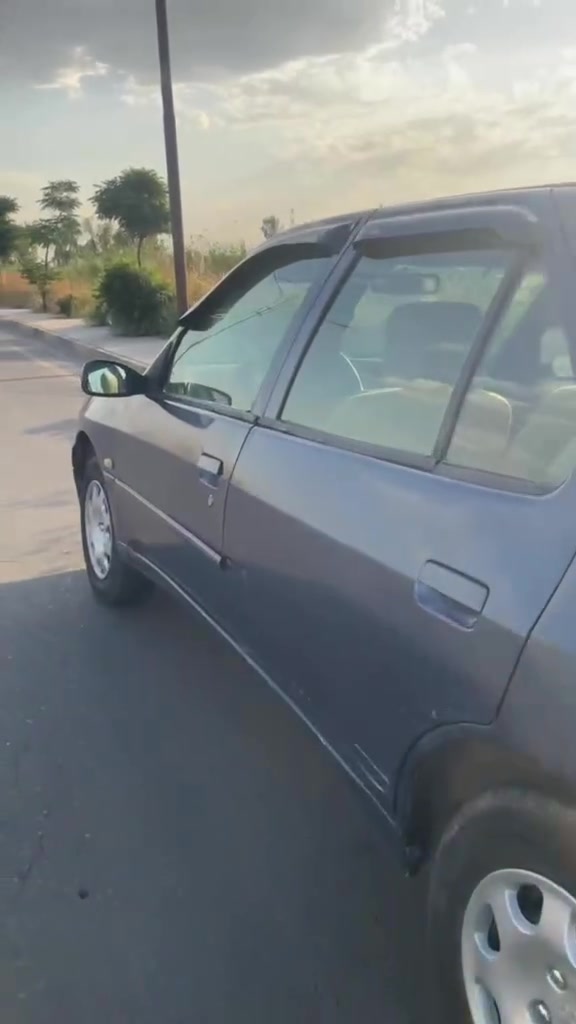 فقط الشراي وجناي بيجو يتواصل معاي
بلا زحمه وهاي شغله ما بيها زعل اقرأ التفاصيل وحياك الله  .

متوفر بيجو ٣٠٦ مضرر ومصلح للبيع 

١. رقم نينوى انكليزي
٢. تبريد شغال 
٣. كهربائيات شغاله
٤. سنوية ٢٠٣١ وهزة جديدة ما ساقطة
٥. دوشمة فول ارضية وكشنات 
٦. غرامات صفر
٧. السيارة تحويل مباشر بيدك مجال يومين او ثلاثة بالزايد ماكو عالراتب ومن يصير عندي كم فلس  .

نقوصاتها 
١. باور ستيرن  
٢. محرك بي نفخ بس الجناي يعرف محرك البيجو قوي ويتحمل
٣.طخم وراه يحتاج صيانه

السعر ٣٠ ورقة مال محتاج مجال بسيط حيييييل
السيارة ابيعك هالموجود 
السيارة حرة ورقمها انكليزي
السيارة كلكم تعرفون المطلوبات ويعطيك الوكاله يبيعوهن بهيج سعر بس كل شيء بحقه

ارجع واكرر بلا زحمه 
الشراي يجي خاص او يتواصل واتساب
(( *********** ))
مكاني الموصل
