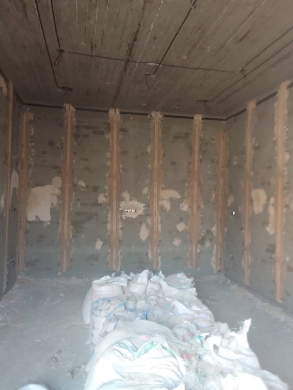 خلفات جص وبورك ولبخ واجهات ديكورات بغداد الاتصال ***********
