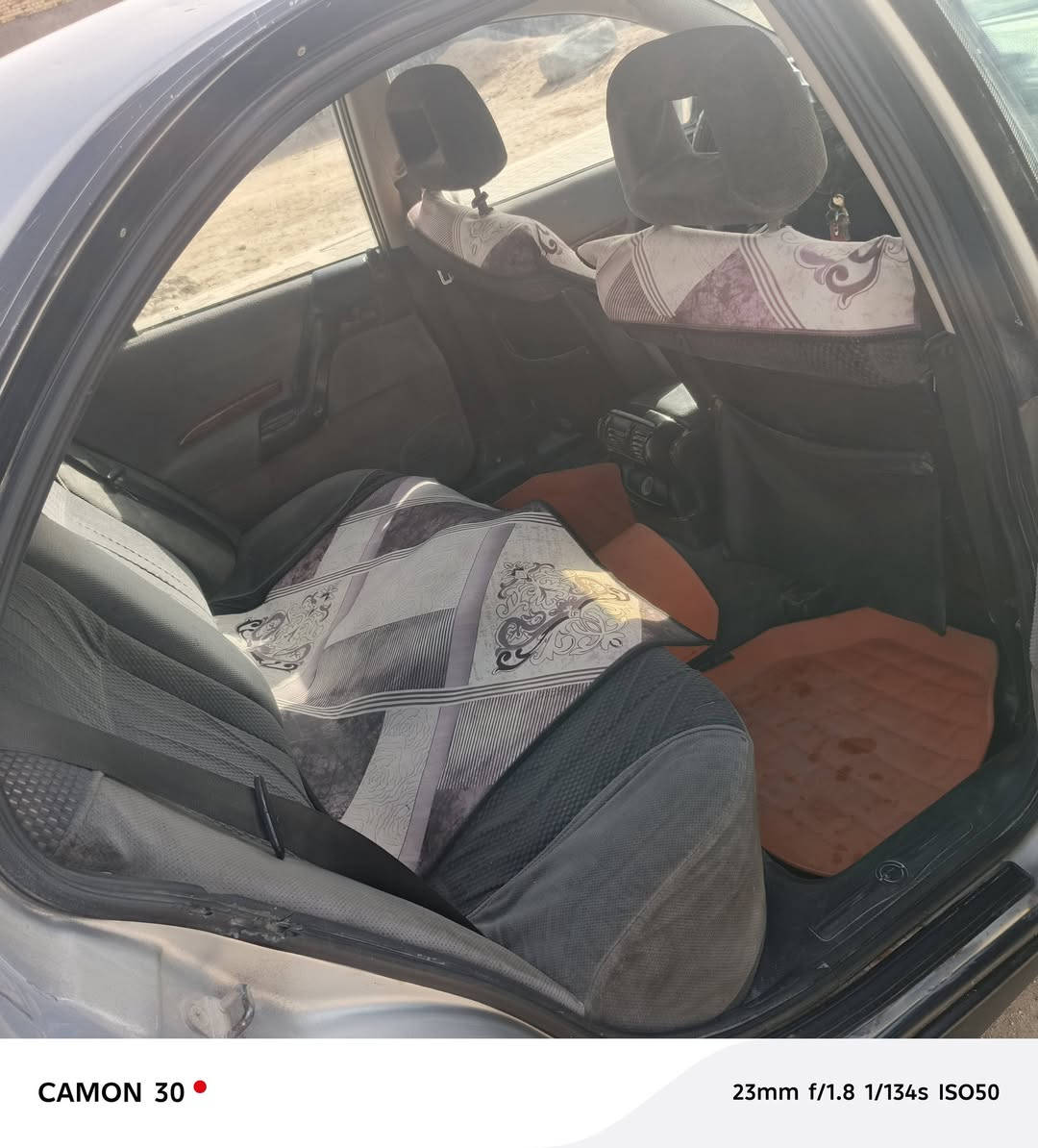 اوبل اوميكامديل 2000بسمي گيرومحرك اثنين بوضعيه جيده 30ورقه بصره قضاء الصادق هاتف ***********
