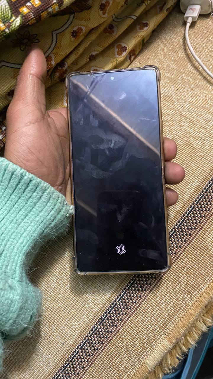 سلام عليكم جهاز للبيع Infinix NOTE 50 Pro ذاكره 256 ذاكره داخليه 24 جهاز جديد بي بس فطر زغير السعر 250 بي مجال رقم ***********
