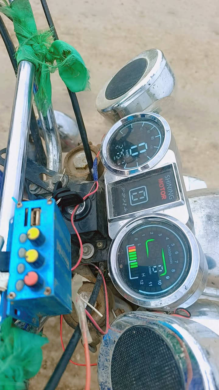 السلام عليكم ستوته فحل موديل 2022 مقفوله كفاله عامه من كل شيء المحرك مفتوح مكان الديوانيه قضاء الحمزه السدير قرب سيد مجيد اللي يحب يتصل على هذا الرقم ***********
