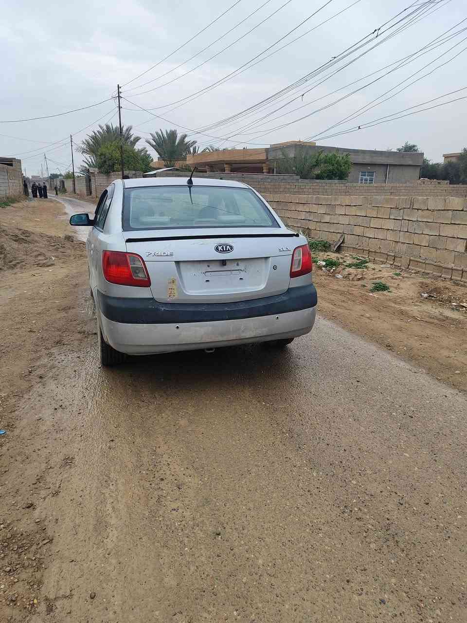 السلام عليكم كية ريو موديل 2008 كص ما مسجل كير ومحرك وصدر وتخم تاير كلو شرط كشر وقرفة جديد تبريد ثلج تفئة نار كهربائيات كلهة شغالة تحكم ستيرن جيهتين سيارة جاهزة من كلشي السعر 38ورقة بيهة مجال بصيط مكان السيارة العلم قريت الربيضة ***********)***********
