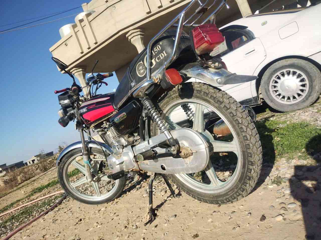 السلام عليكم موطور للبيع سافين موديل 21 بعدو وضع شركه السعر ول الاستفسار خاص او عل رقم الهاتف ***********
