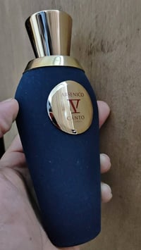 مجموعة عطور • للبيع